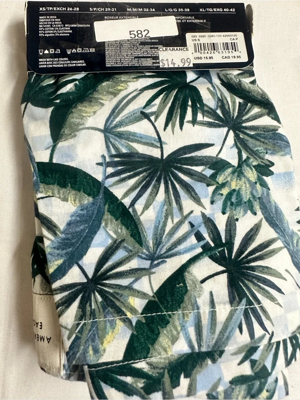 American Eagle Men’s Tropical Leaf Boxers size Small
